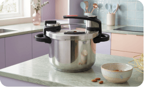 PRESSURE COOKER